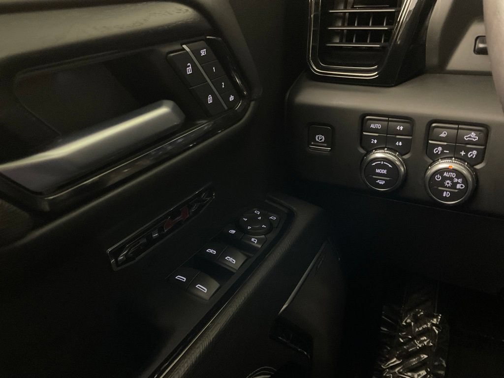 Used 2022 GMC Sierra 1500 AT4X AWD/4WD image 19