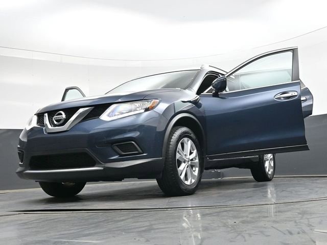 Used 2016 Nissan Rogue SV image 41