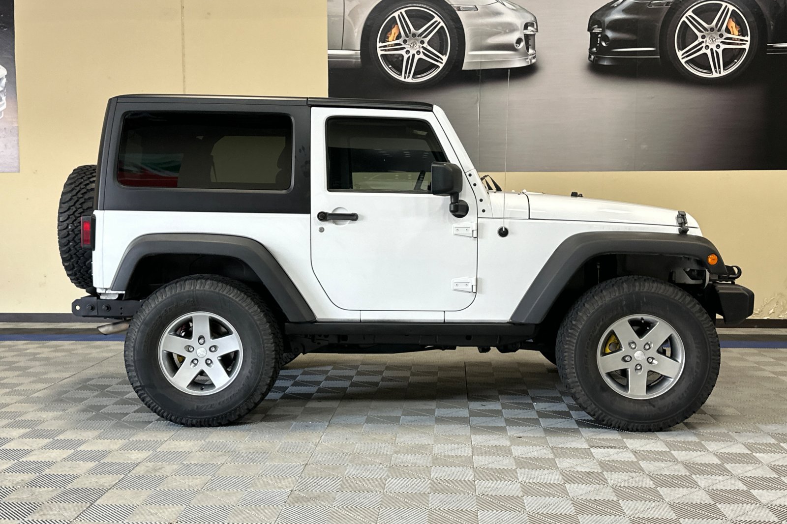 Used 2012 Jeep Wrangler Sport AWD/4WD image 3