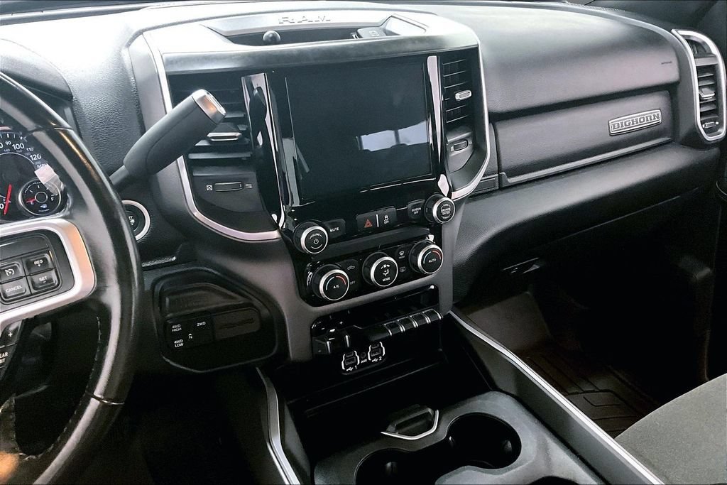 Used 2022 RAM 3500 Big Horn w/ Night Edition AWD/4WD image 10