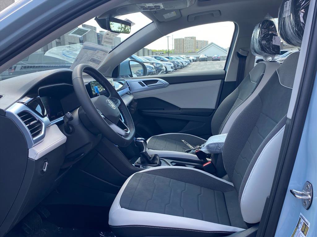 New 2026 Volkswagen Taos SE AWD/4WD image 8