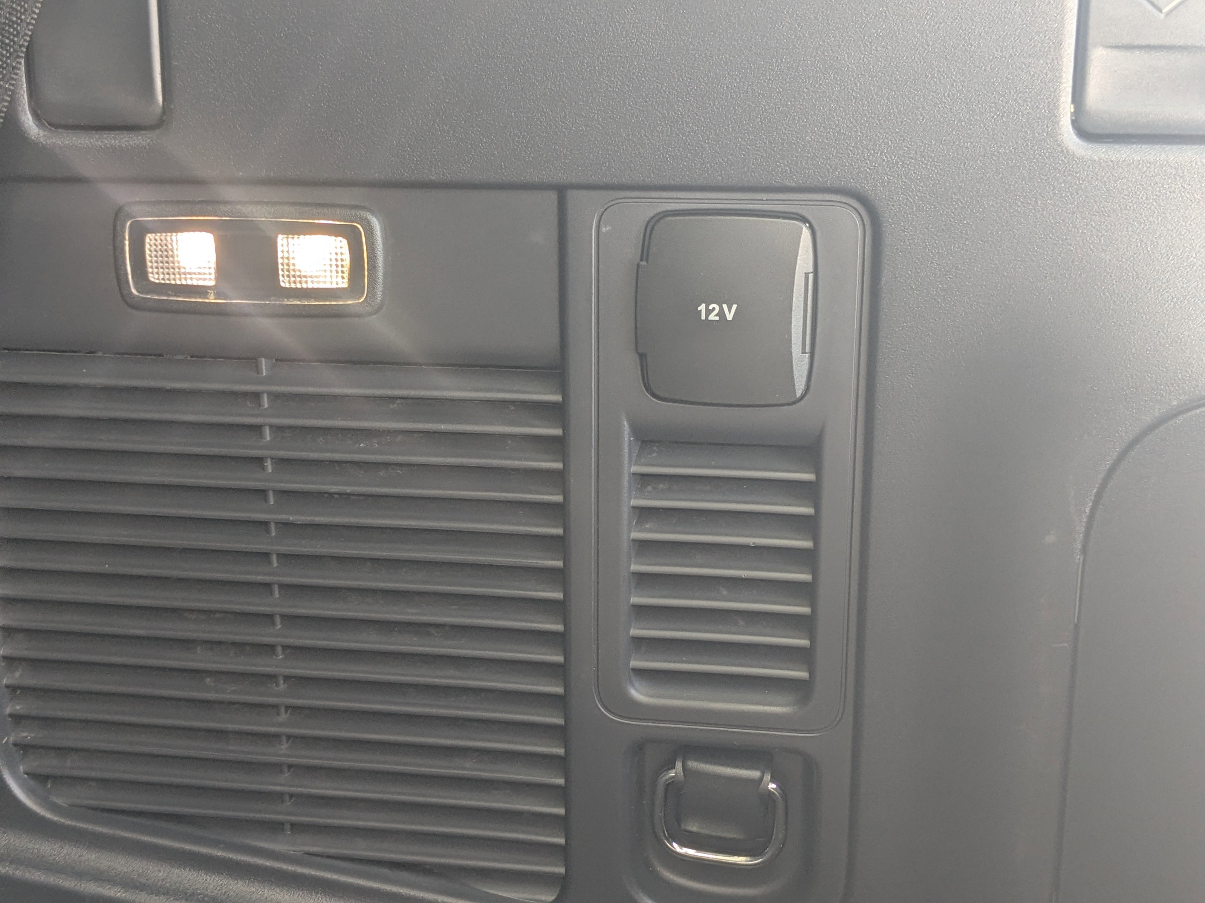 Used 2025 Ford Expedition Active image 16