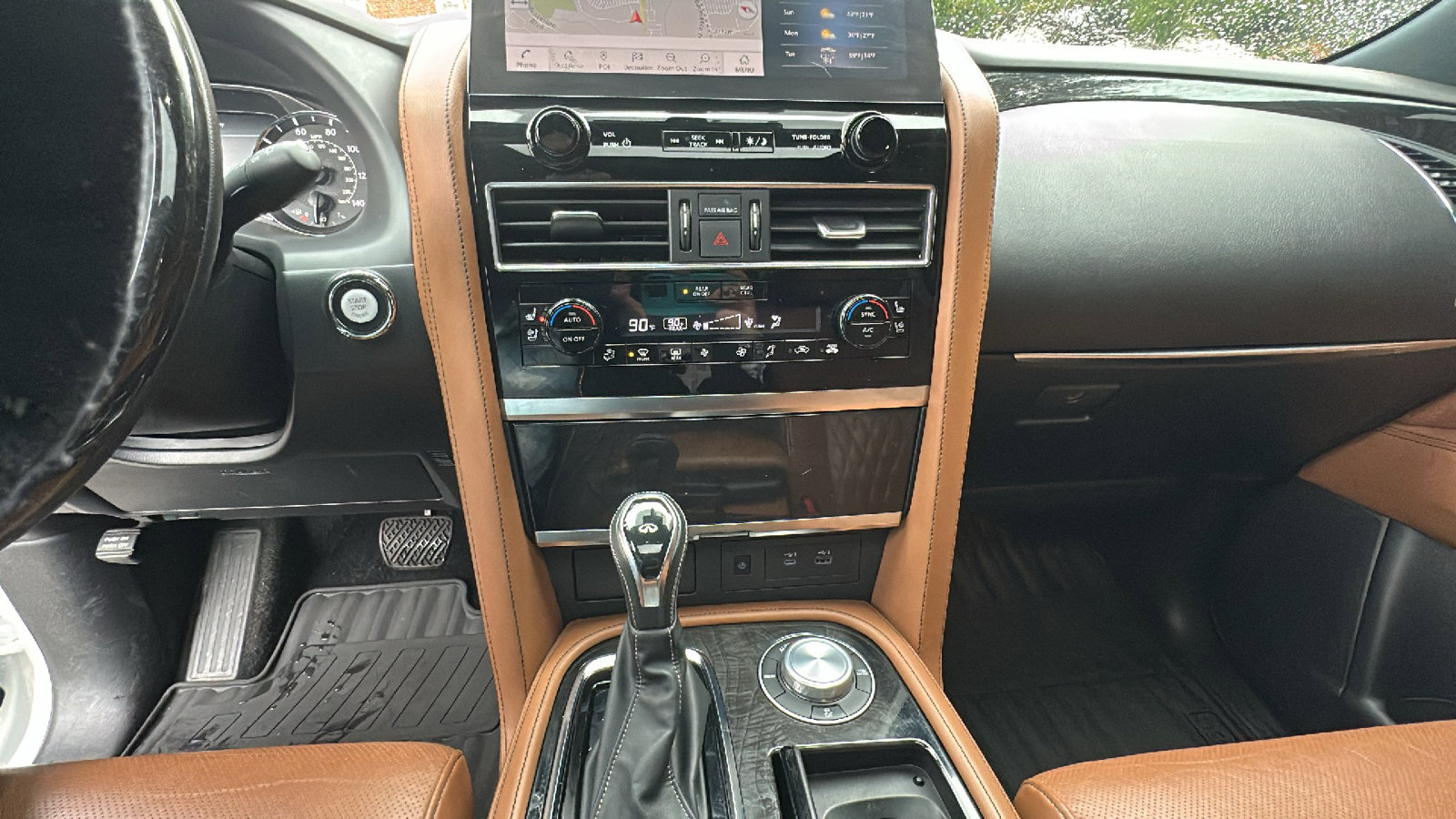 Used 2022 INFINITI QX80 Sensory image 24