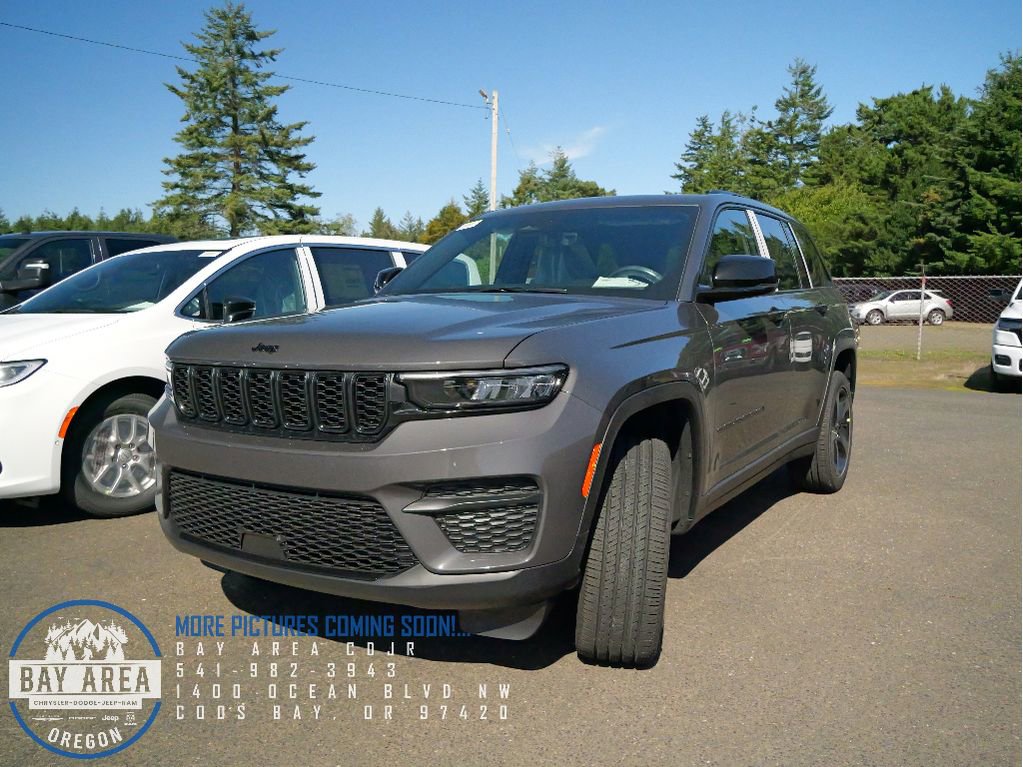 New 2025 Jeep Grand Cherokee Altitude