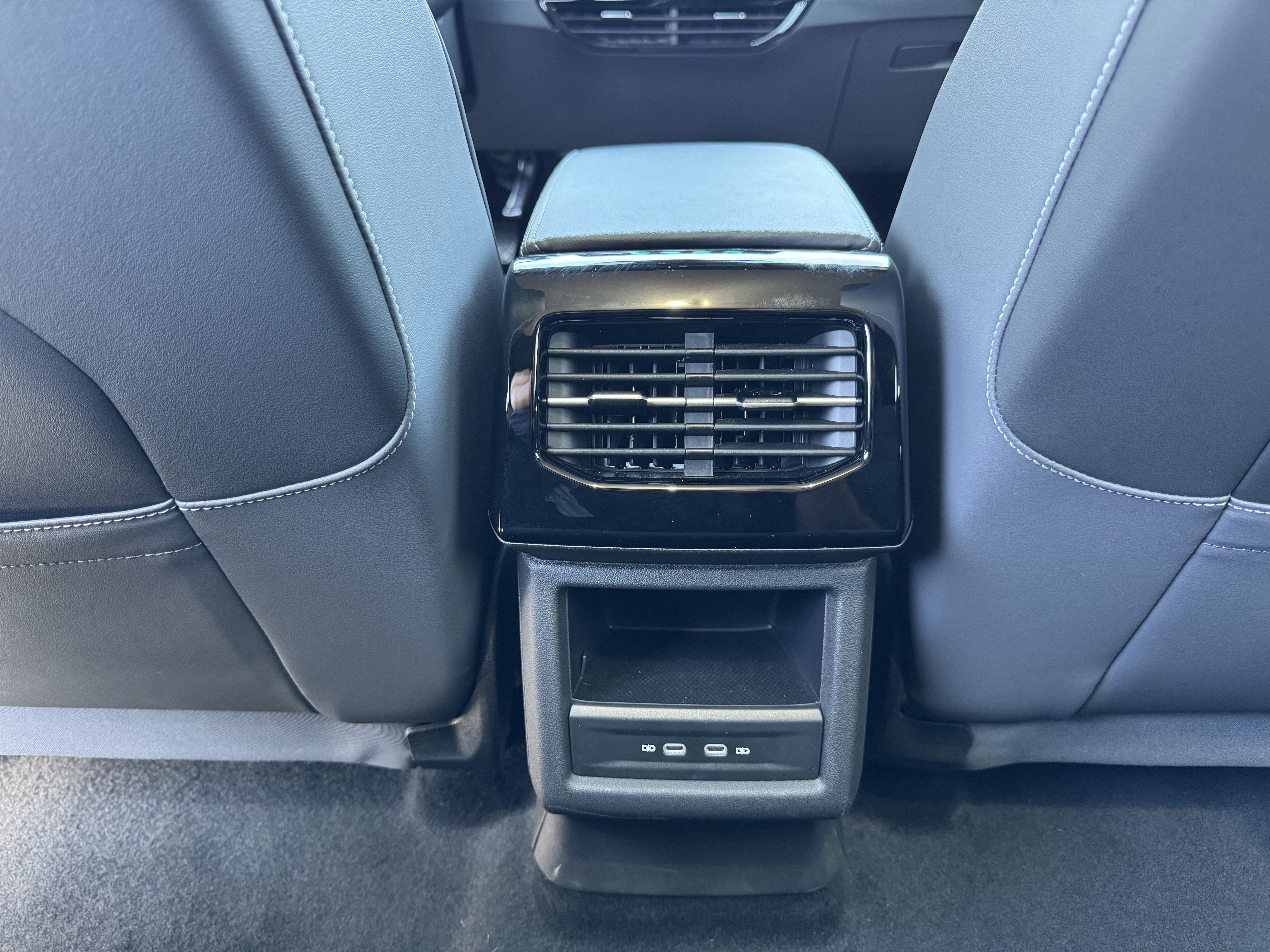 Used 2023 Volkswagen ID.4 Pro S RWD image 31