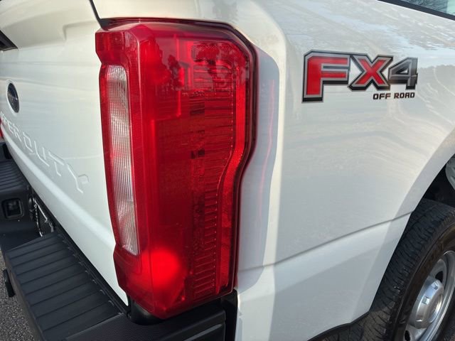 Used 2024 Ford F250 XL w/ FX4 Off-Road Package image 14