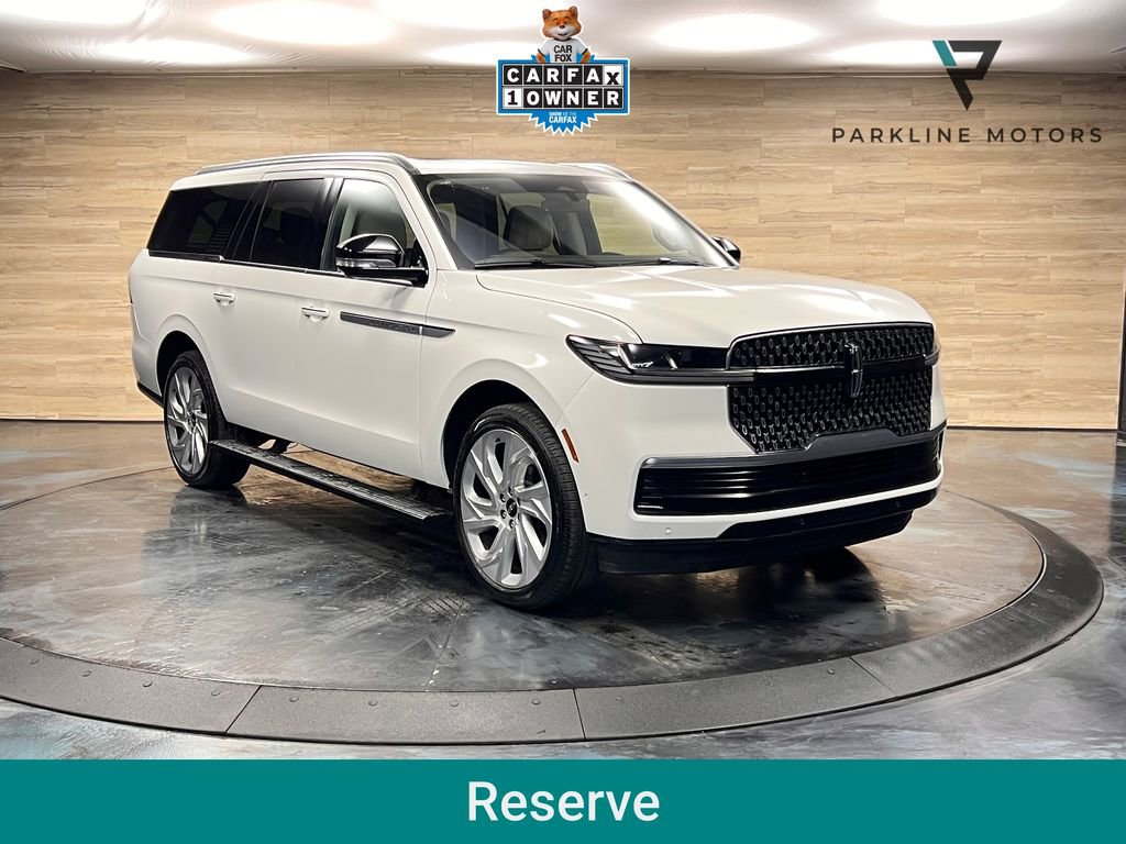 Used 2025 Lincoln Navigator L Reserve image 1