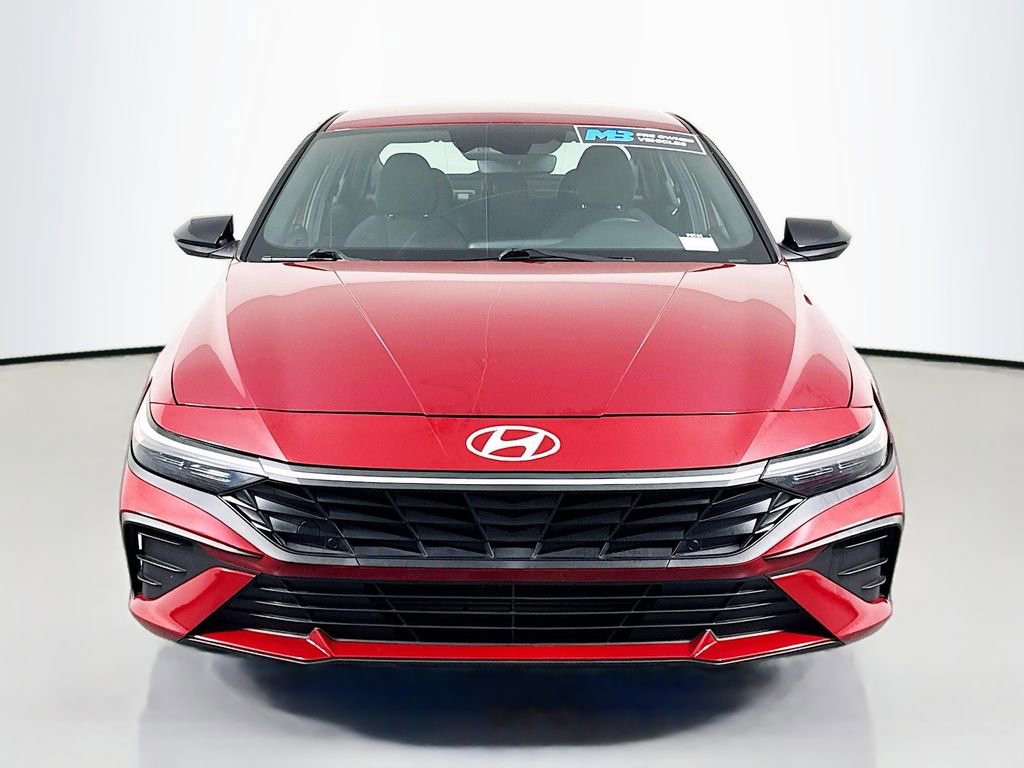 Certified 2025 Hyundai Elantra Sport FWD image 2
