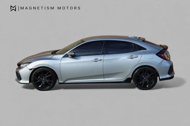 Used 2017 Honda Civic Sport image 2