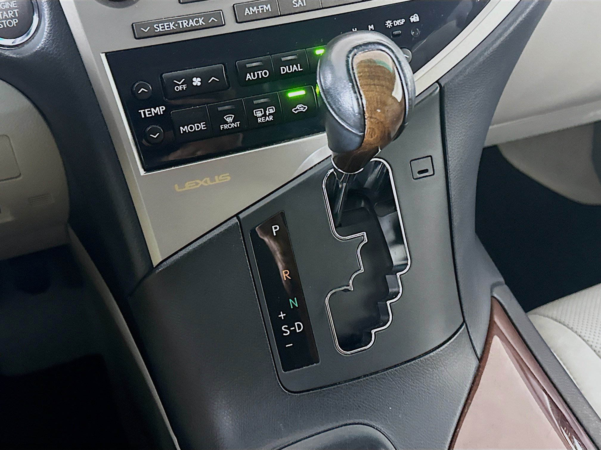 Used 2011 Lexus RX 350 2WD w/ Premium Pkg image 23