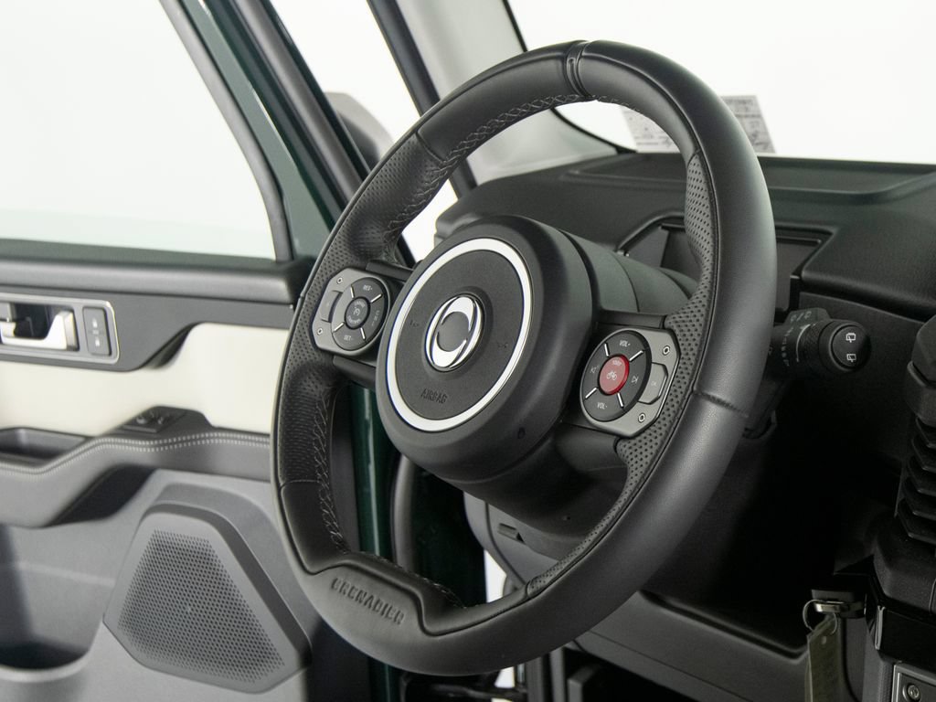 Used 2025 INEOS Grenadier AWD/4WD image 28