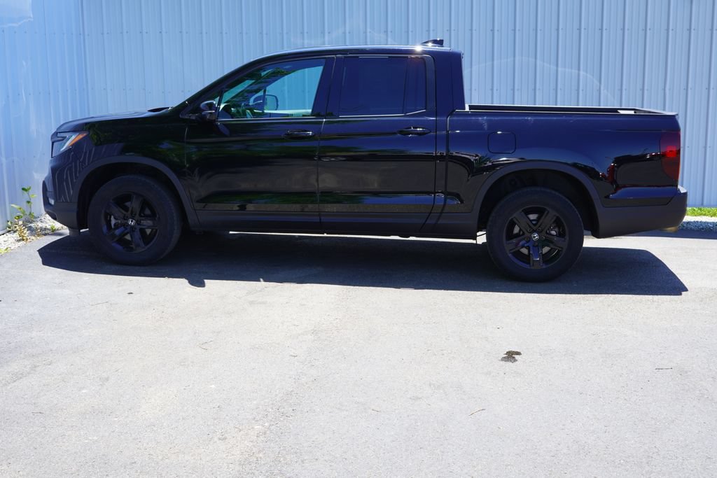 Used 2023 Honda Ridgeline Black Edition image 3