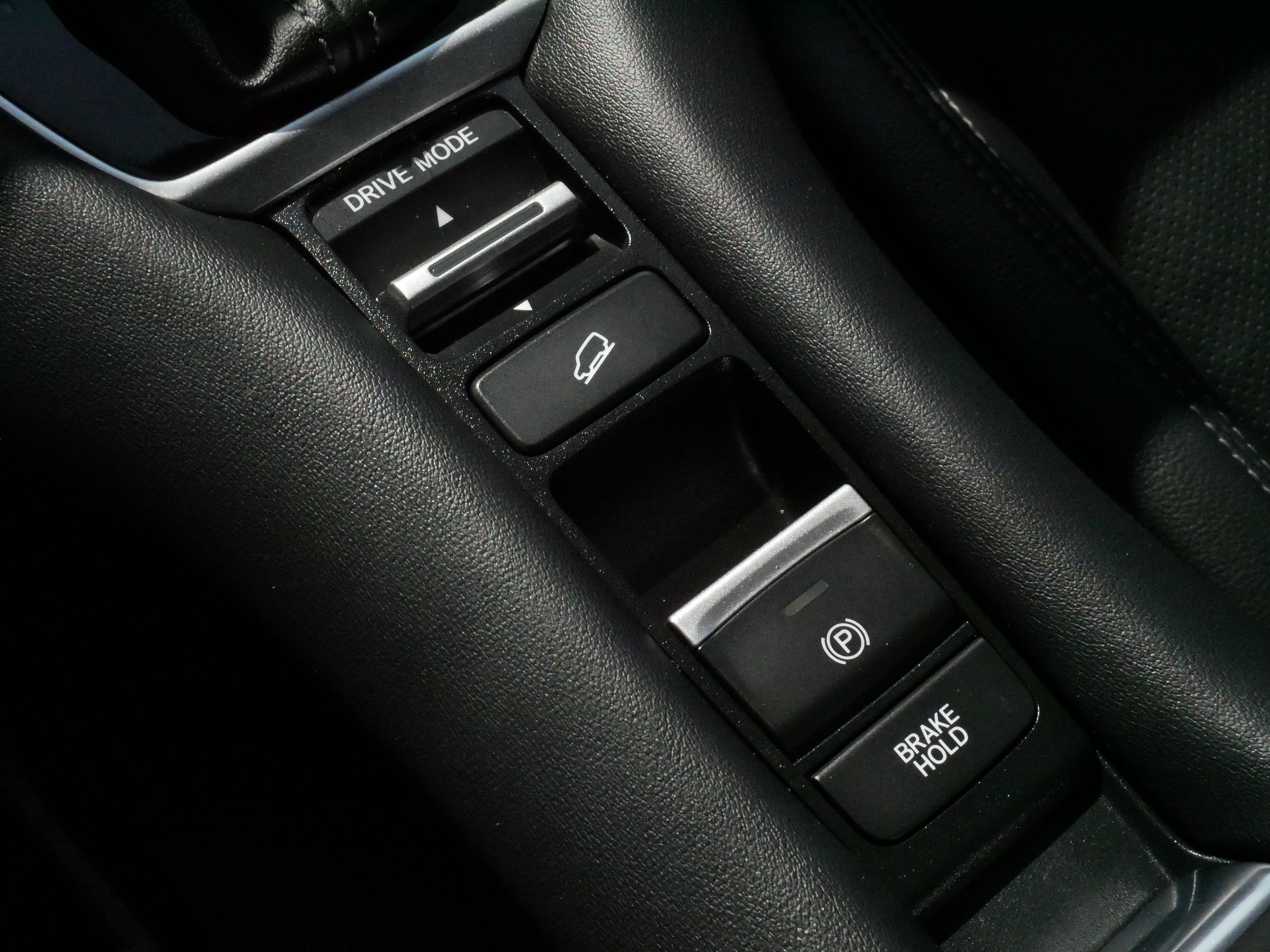 Certified 2024 Honda HR-V EX-L image 25