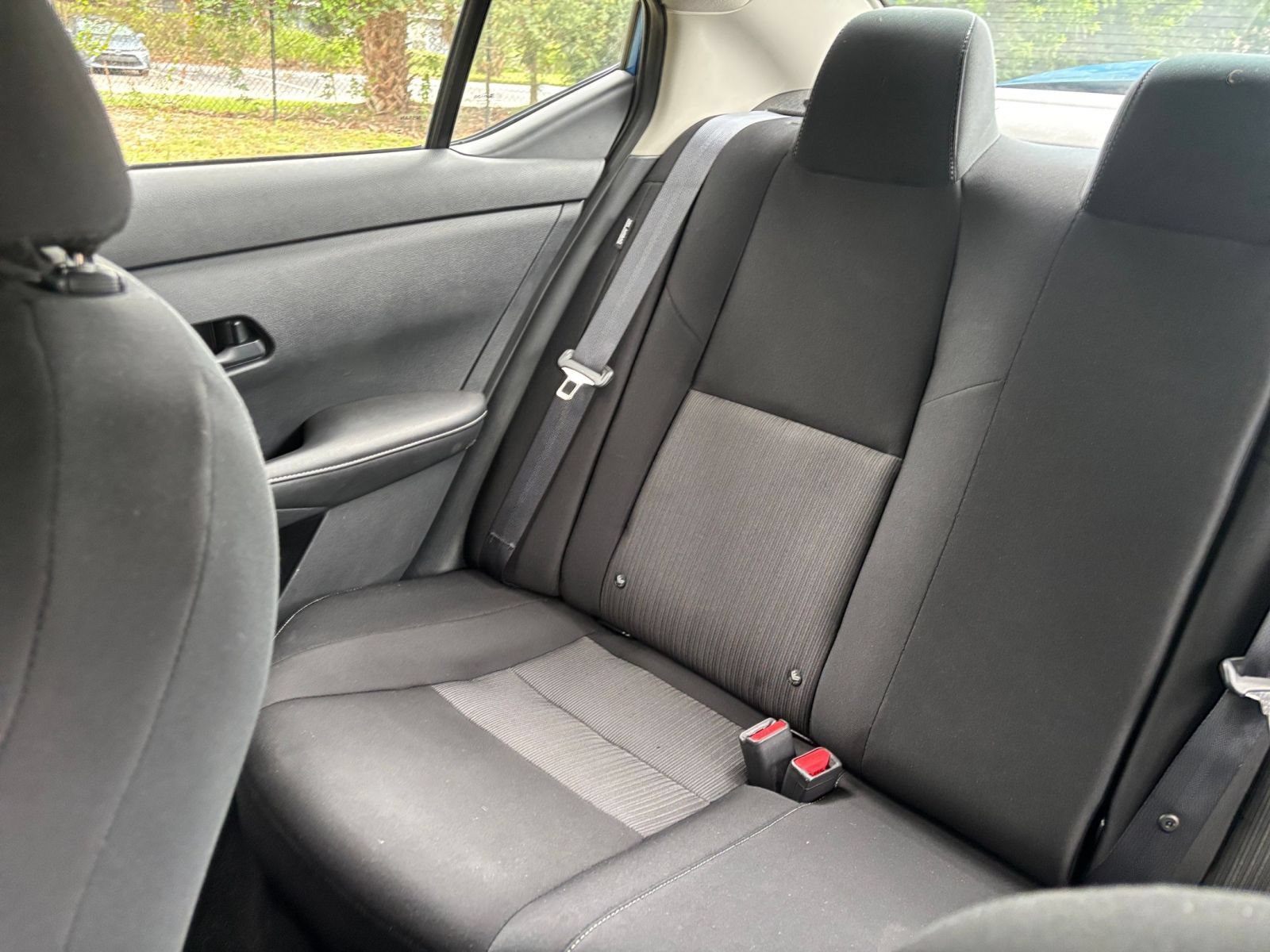 Used 2025 Nissan Sentra SV FWD image 39