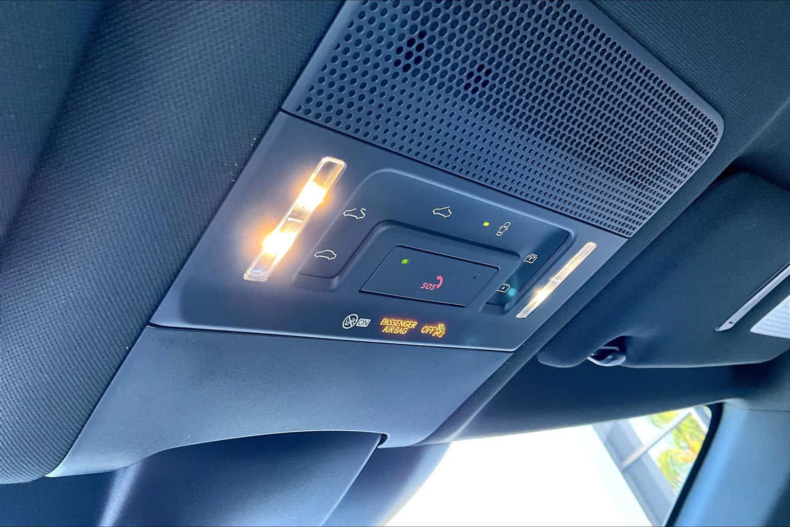 New 2026 Lexus ES 350e FWD image 13