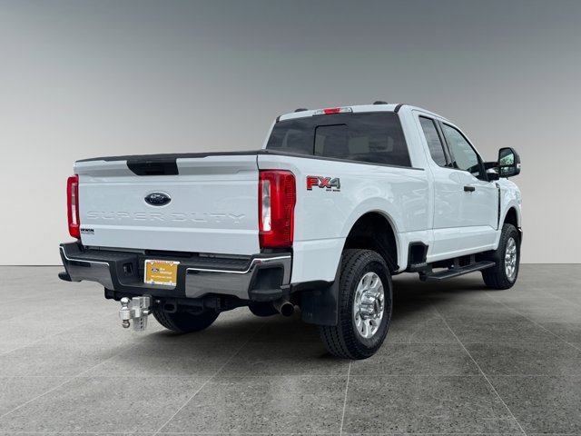 Used 2024 Ford F250 XLT w/ FX4 Off-Road Package AWD/4WD image 6