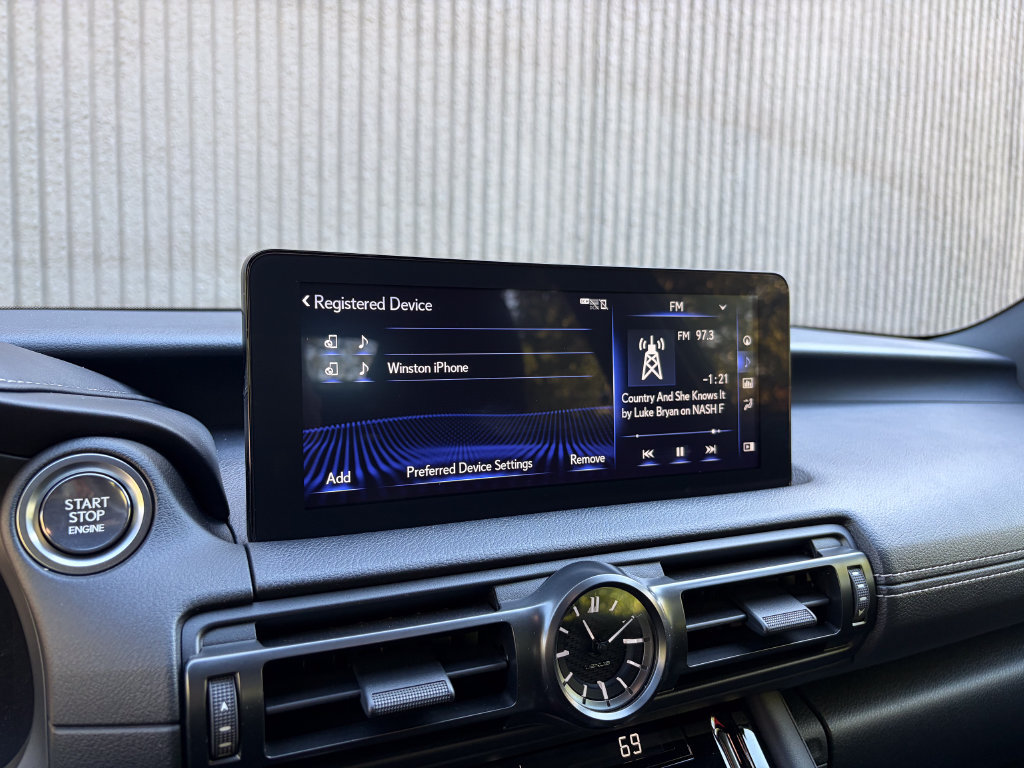 Used 2024 Lexus IS 500 RWD image 37