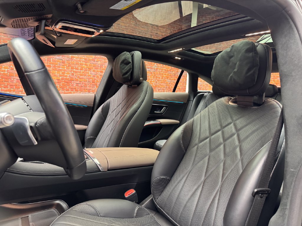 Certified 2023 Mercedes-Benz EQS 580 4MATIC Sedan w/ Exclusive Trim Package image 23