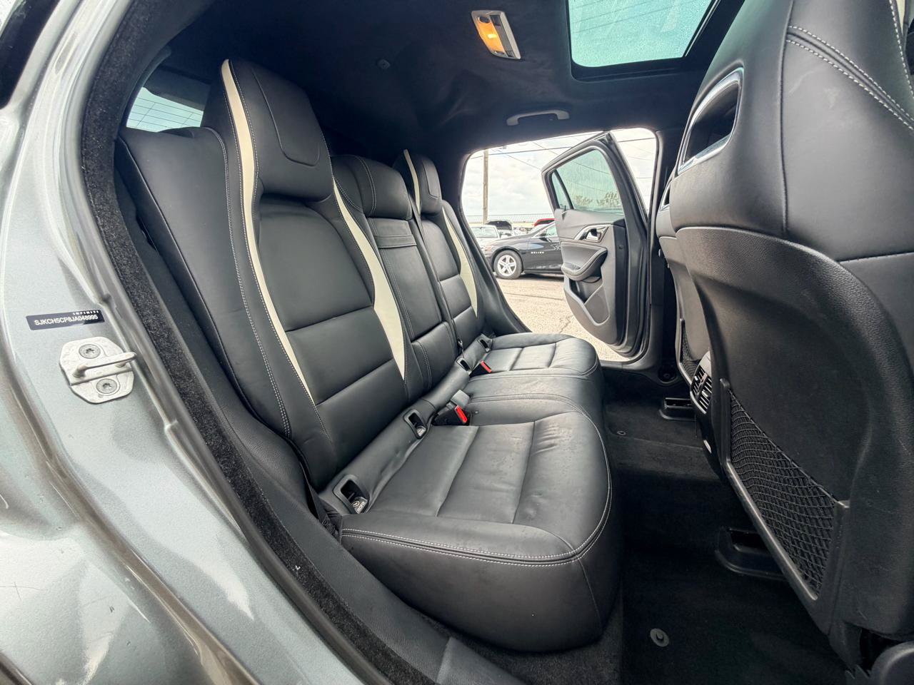 Used 2018 INFINITI QX30 Sport w/ Sport Leather Package FWD image 17