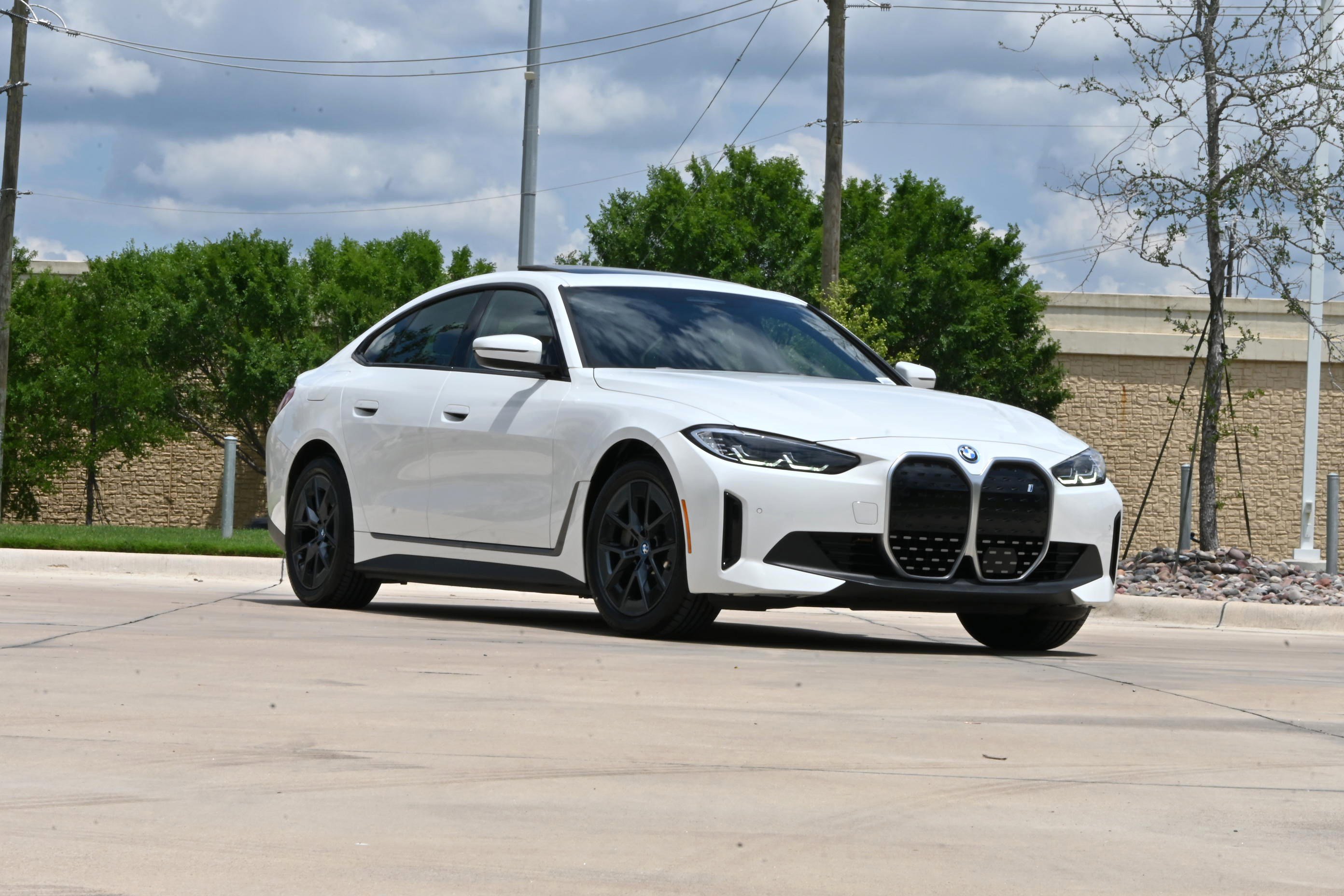 Certified 2023 BMW i4 eDrive35 RWD image 2