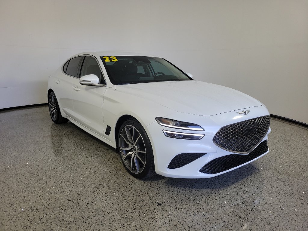 Used 2023 Genesis G70 2.0T RWD image 32