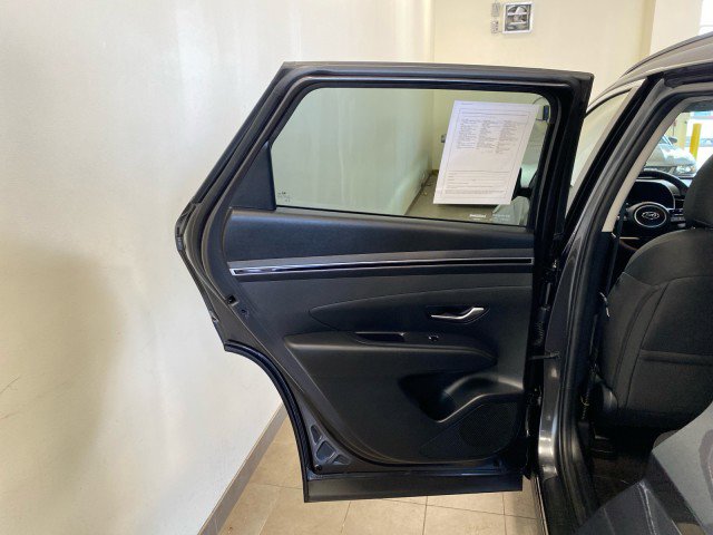 Used 2023 Hyundai Tucson SEL w/ Winter Package AWD/4WD image 8