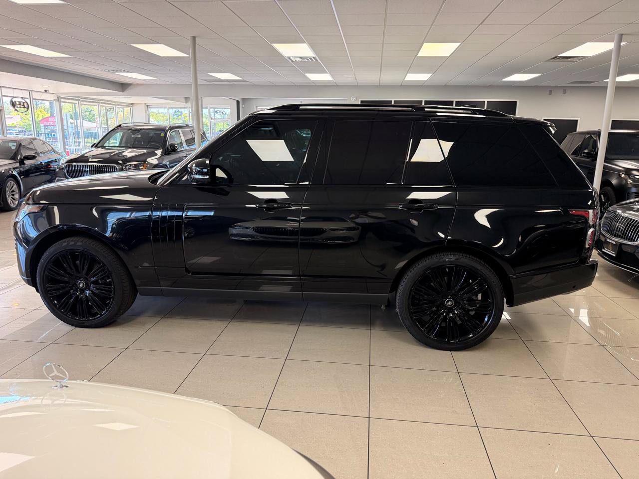 Used 2020 Land Rover Range Rover HSE AWD/4WD image 9