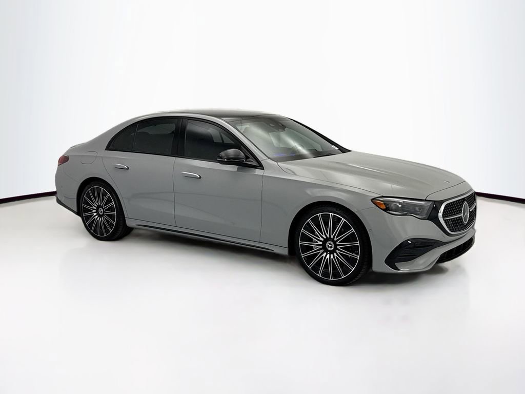 Used 2026 Mercedes-Benz E 450 4MATIC Sedan image 3