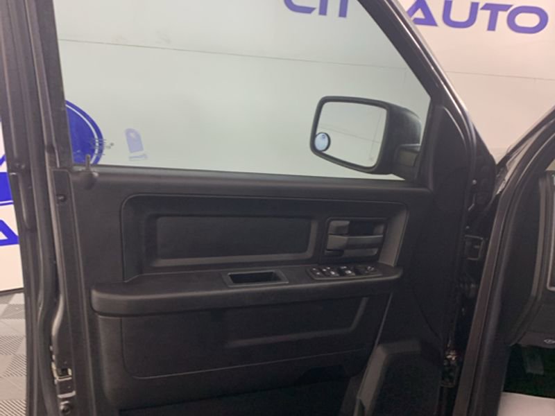 Used 2014 RAM 1500 Express image 16