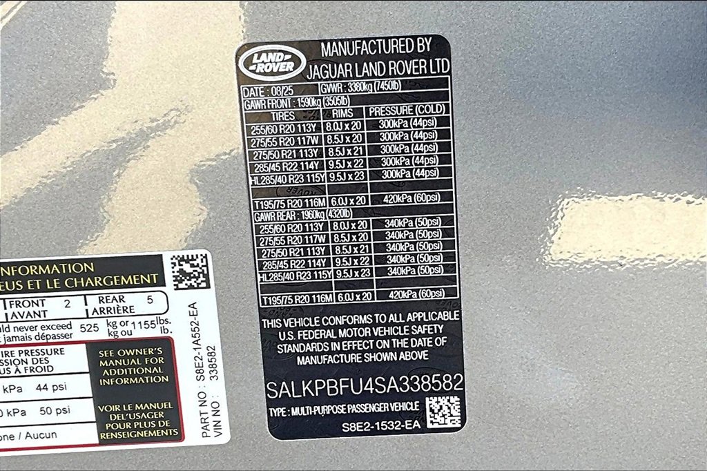 New 2025 Land Rover Range Rover Long Wheelbase SE image 13