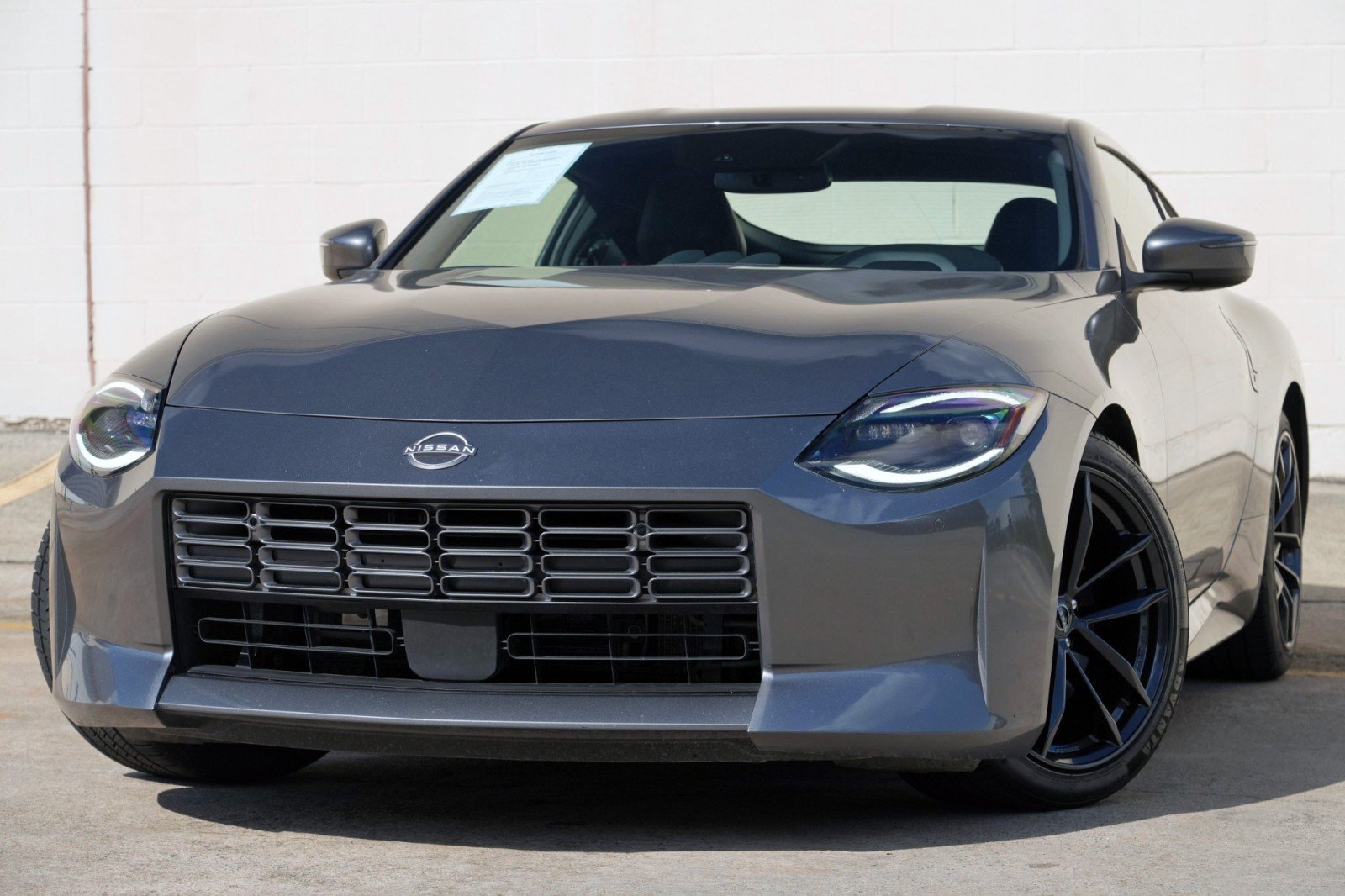 Used 2025 Nissan Z Performance w/ Floor Mat Package RWD image 3