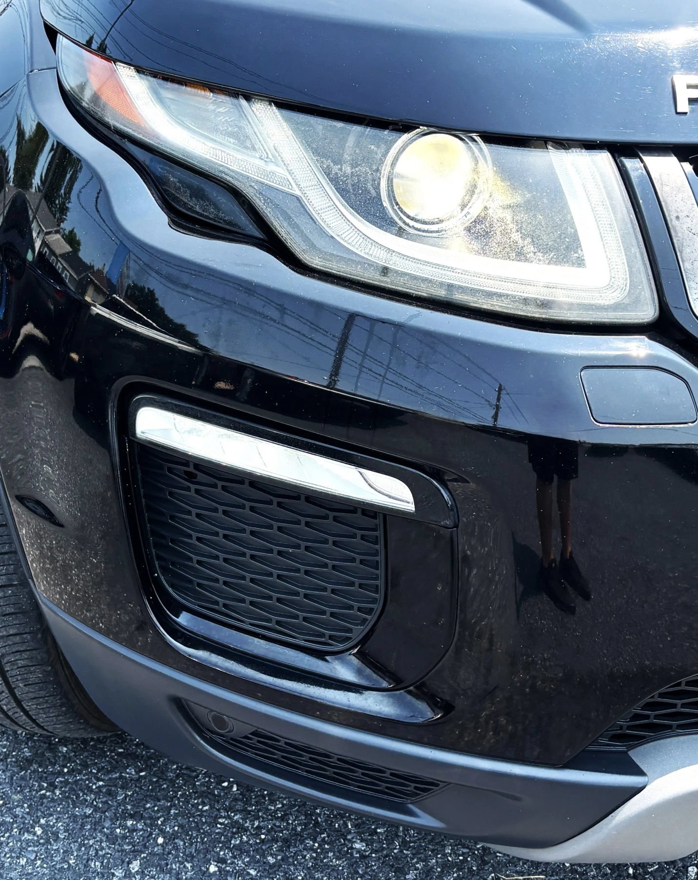 Used 2018 Land Rover Range Rover Evoque SE AWD/4WD image 7
