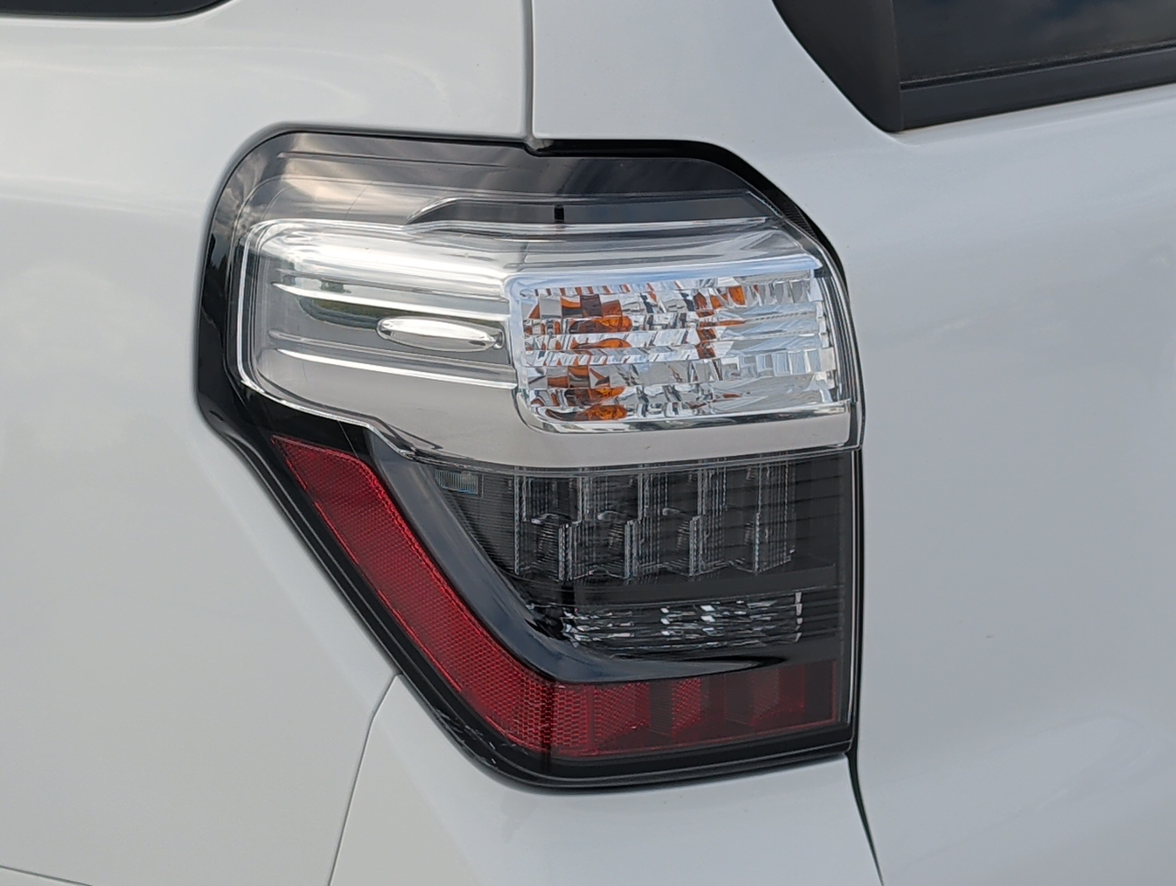 Certified 2020 Toyota 4Runner TRD Off-Road Premium AWD/4WD image 17