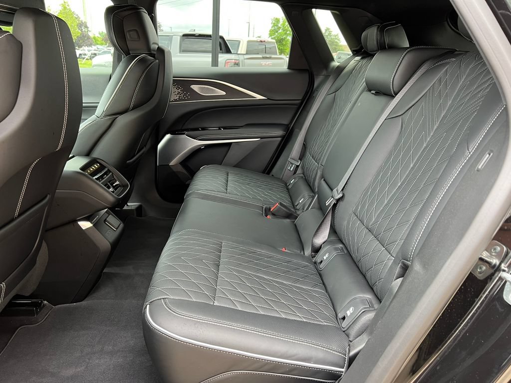 Certified 2026 Cadillac Lyriq V AWD/4WD image 4