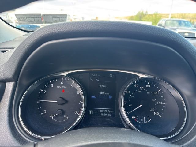 Used 2015 Nissan Rogue SV w/ SV Premium Package AWD/4WD image 13