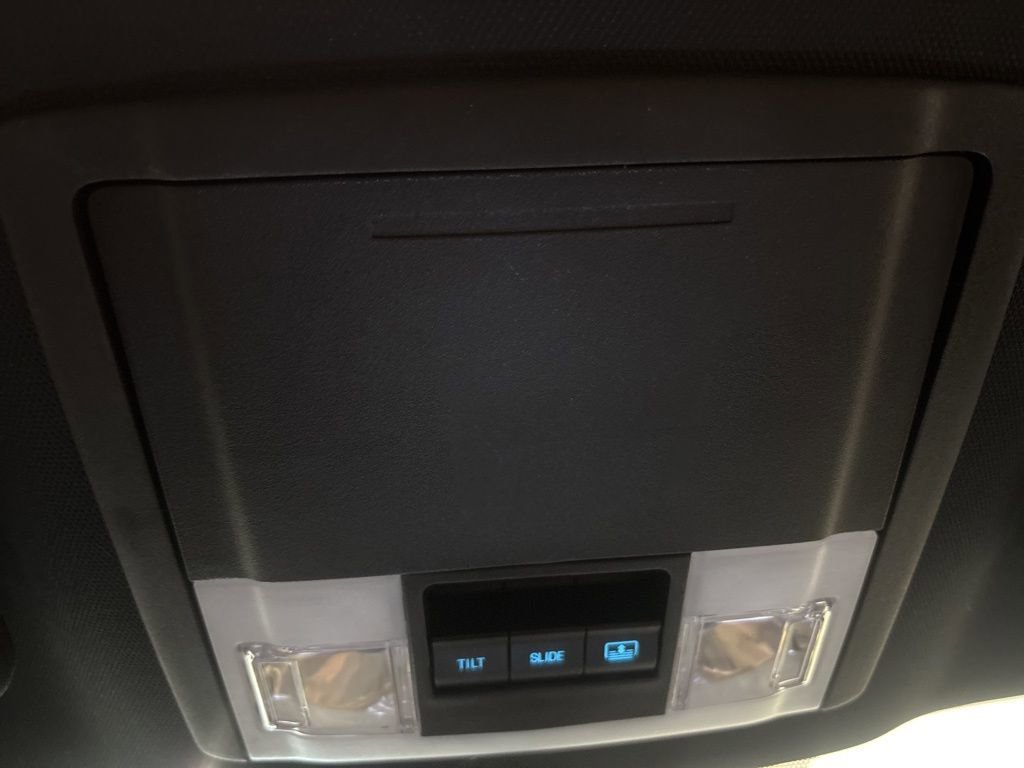 Used 2019 Ford Explorer XLT w/ Equipment Group 202A image 27