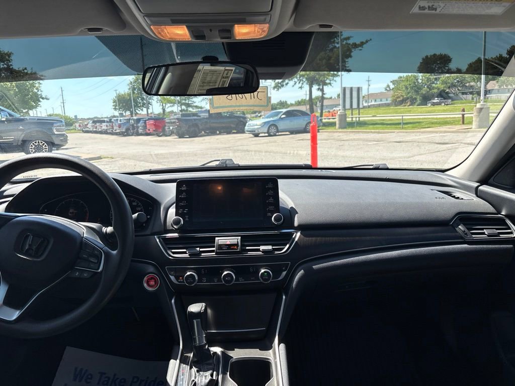Used 2018 Honda Accord EX image 3