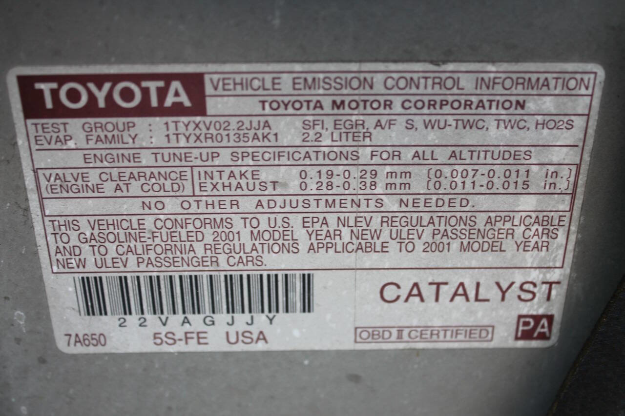 Used 2001 Toyota Camry LE FWD image 18