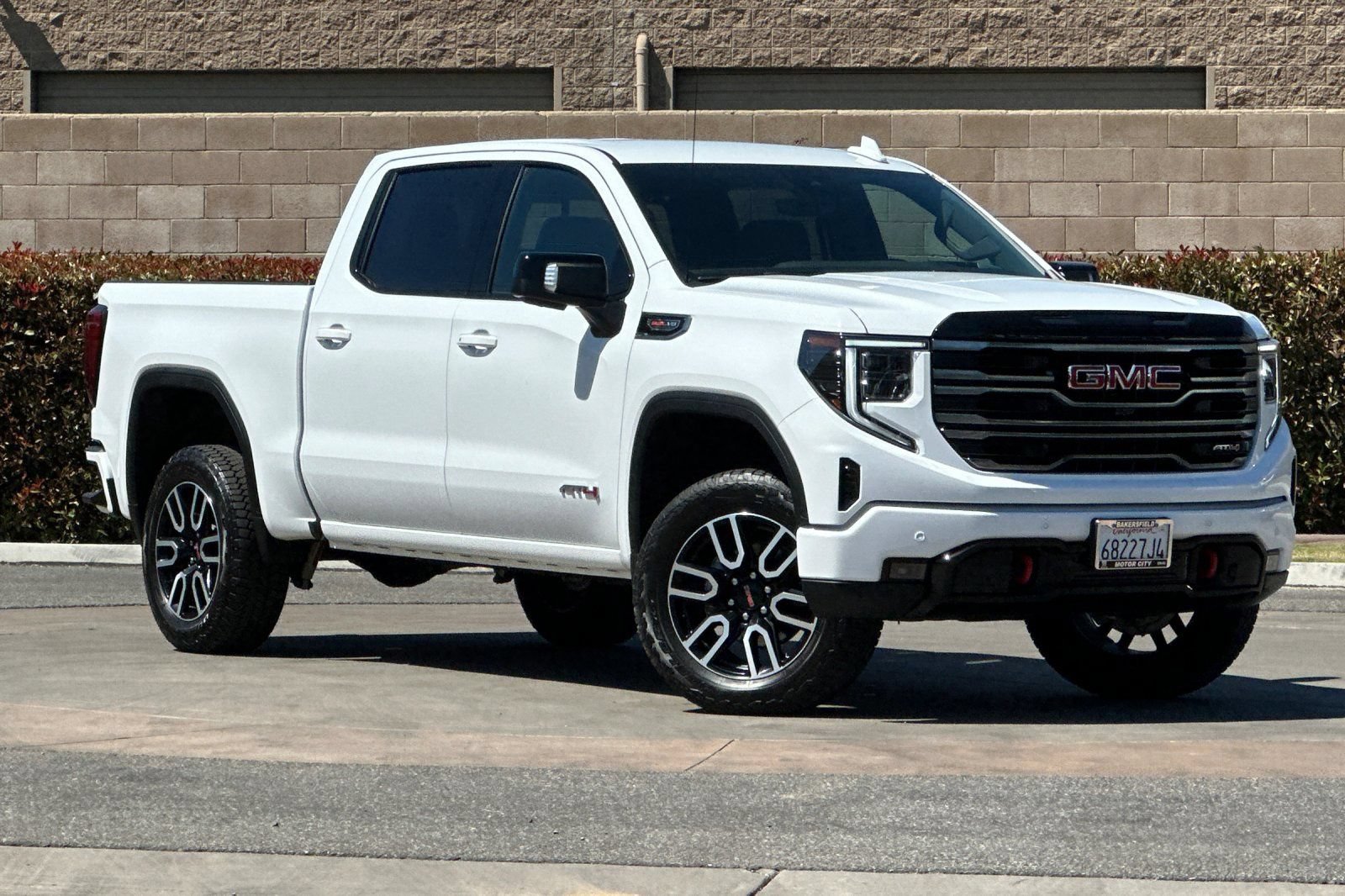Used 2026 GMC Sierra 1500 AT4 w/ Technology Package AWD/4WD image 2