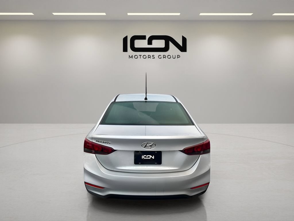 Used 2021 Hyundai Accent SE FWD image 4