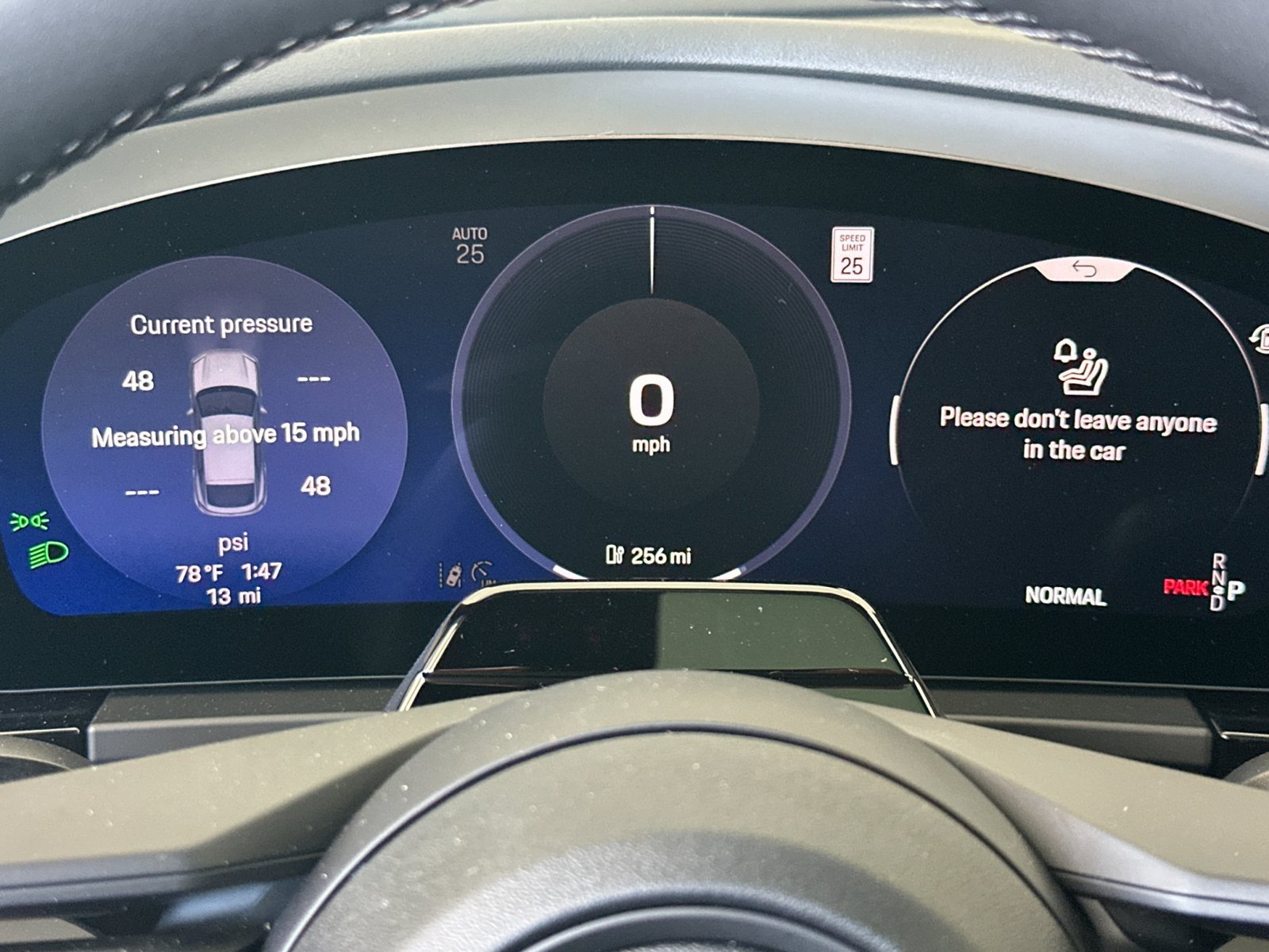 New 2026 Porsche Macan Electric RWD image 16
