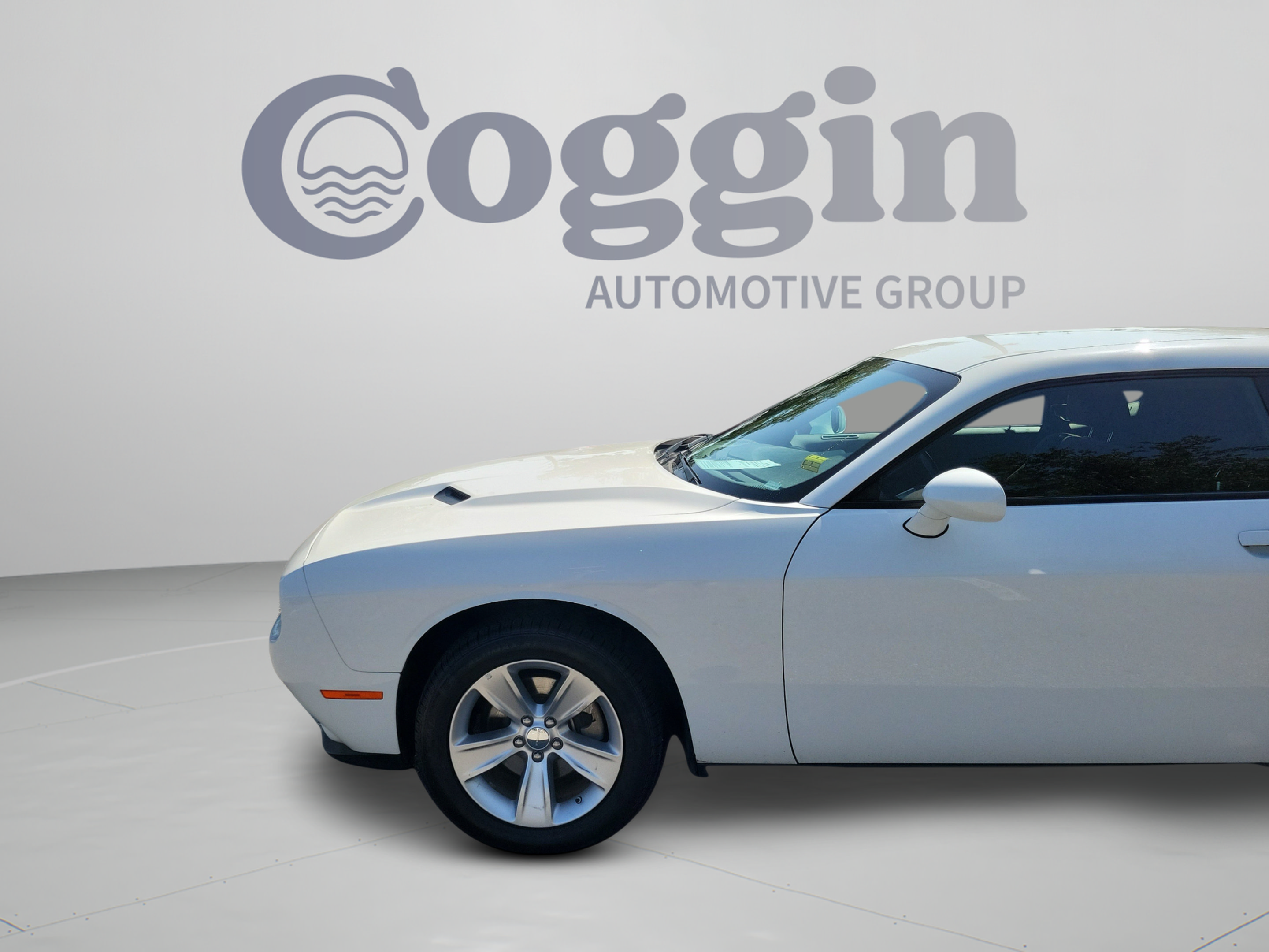 Used 2023 Dodge Challenger SXT RWD image 30