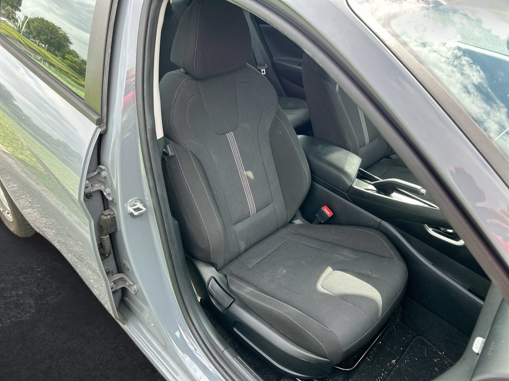 Used 2021 Hyundai Elantra SE FWD image 27