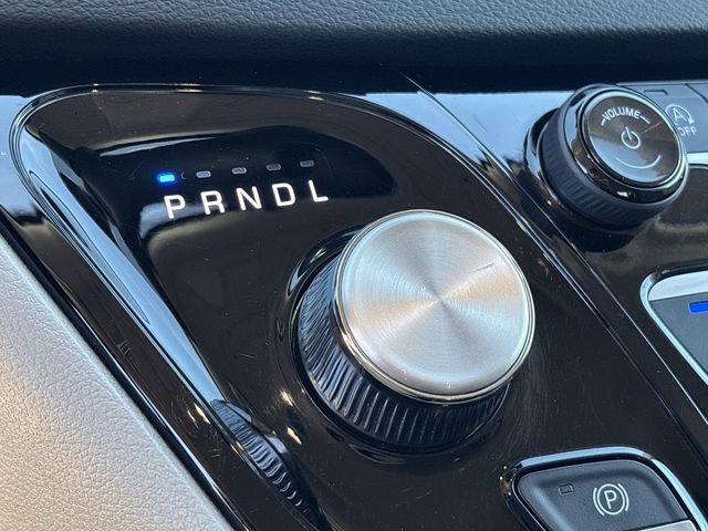 Certified 2024 Chrysler Pacifica Touring-L image 29