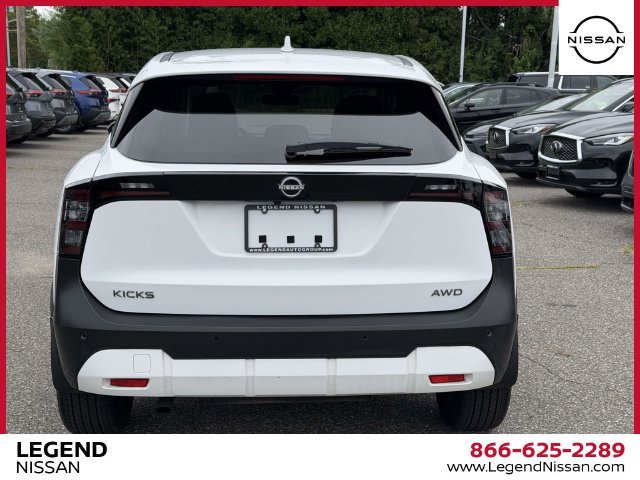 Certified 2025 Nissan Kicks SV AWD/4WD image 5