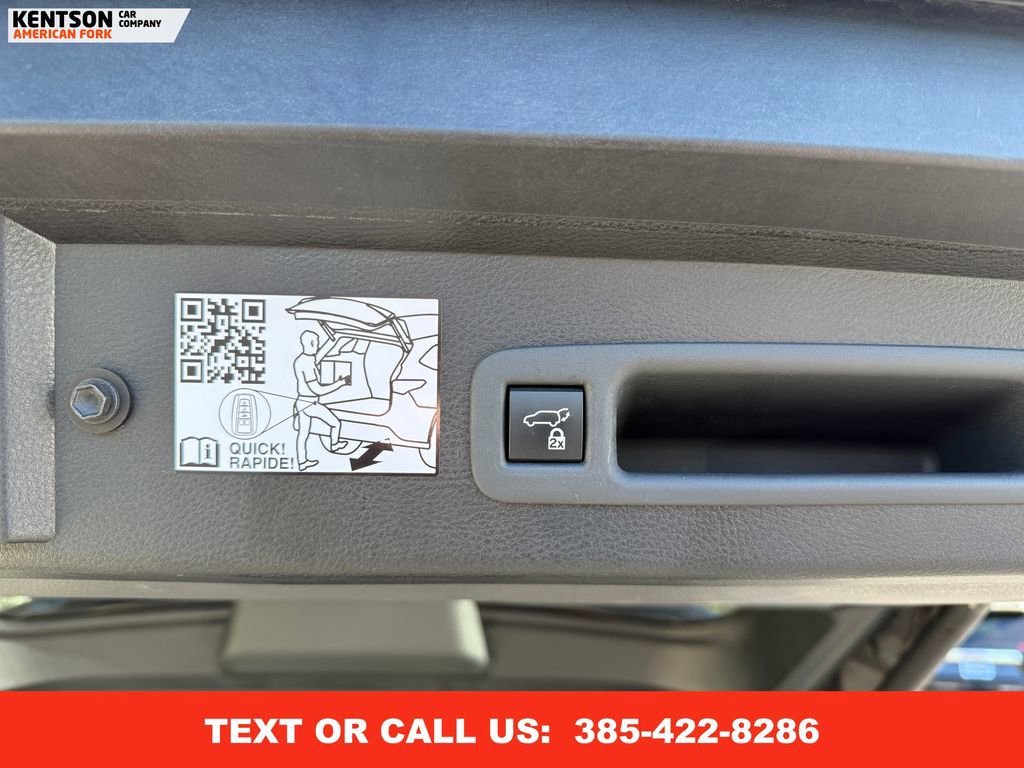 Used 2024 Toyota Sienna XLE image 39