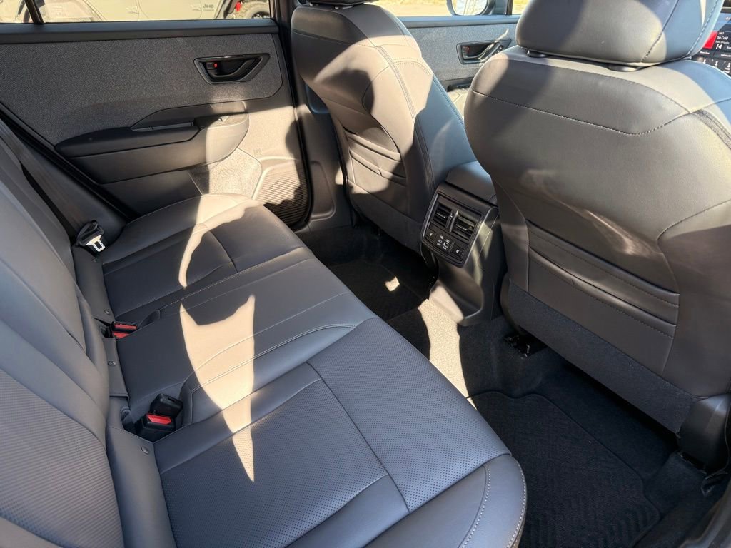 Used 2026 Subaru Outback Limited AWD/4WD image 24