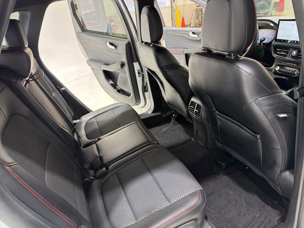 Used 2023 Ford Escape ST-Line w/ Tech Pack #1 image 30