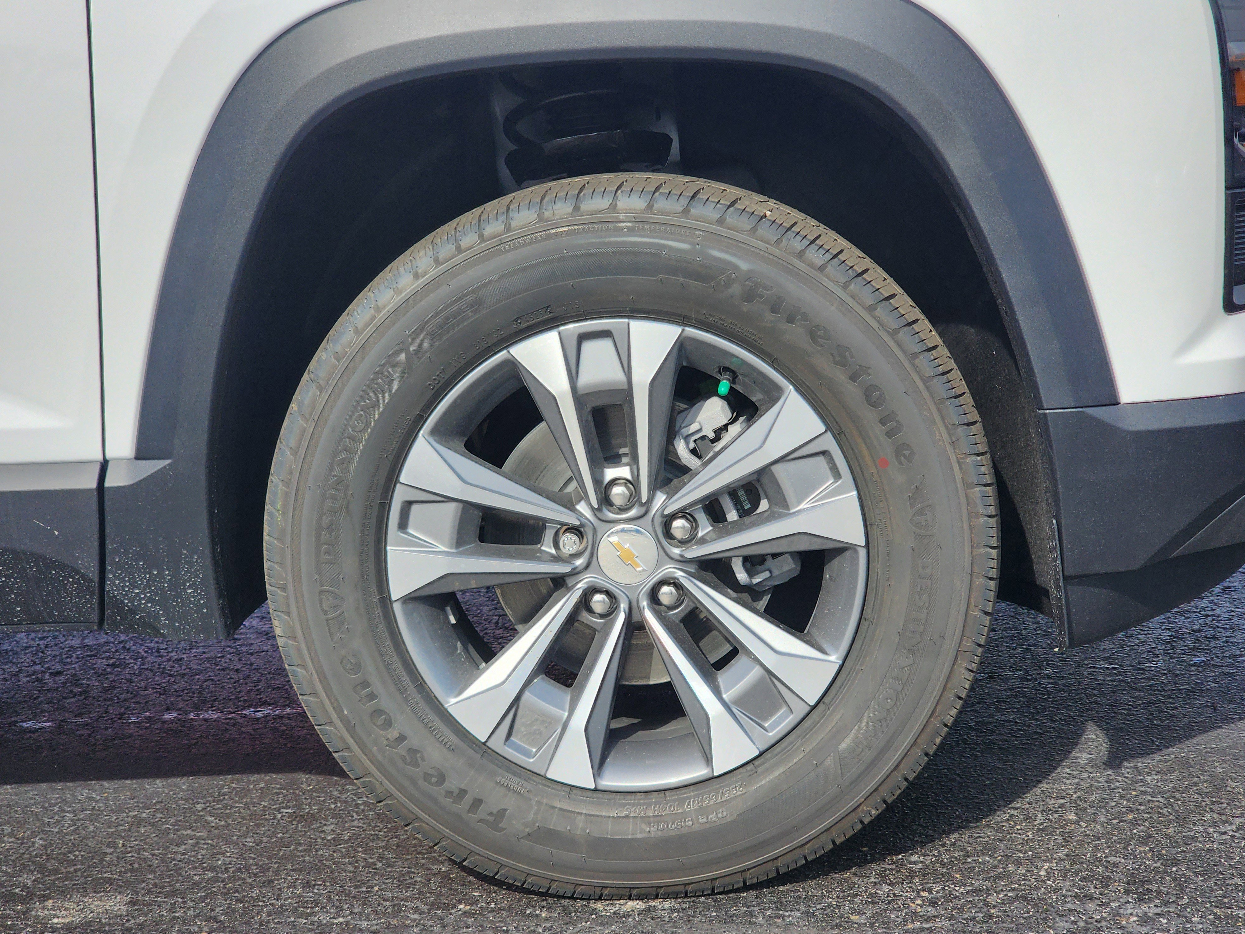 New 2026 Chevrolet Equinox LT image 6