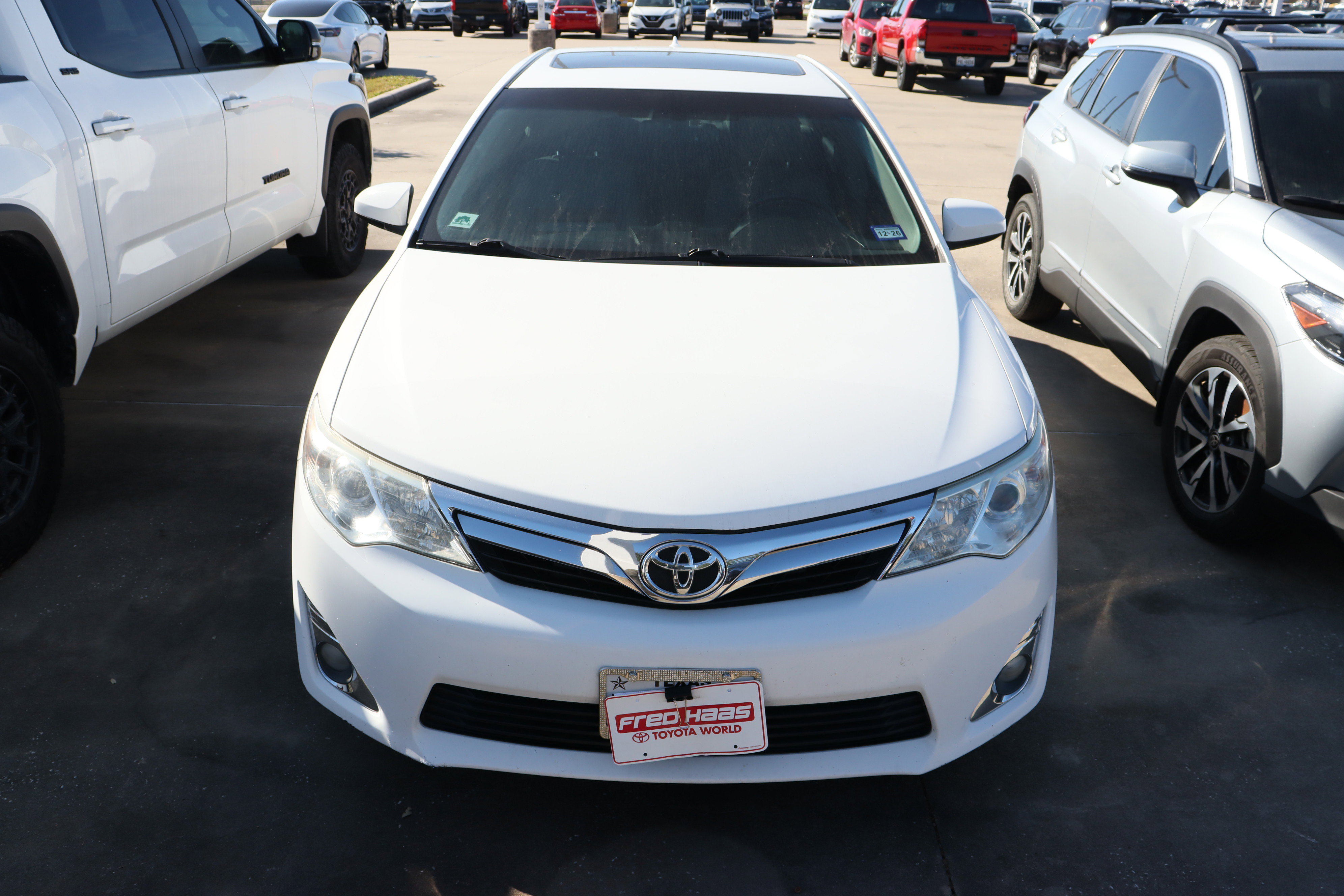Used 2013 Toyota Camry XLE image 3